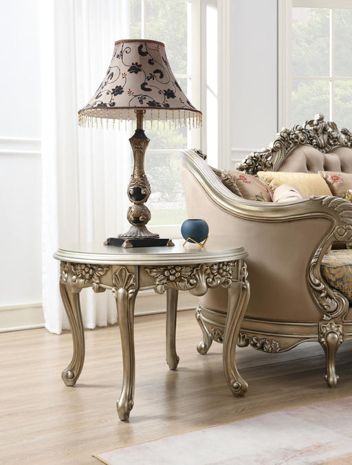 T197 - Traditional Table - alternate view 2