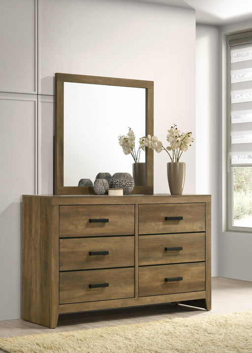 B526 - Dresser - Knotty Oak