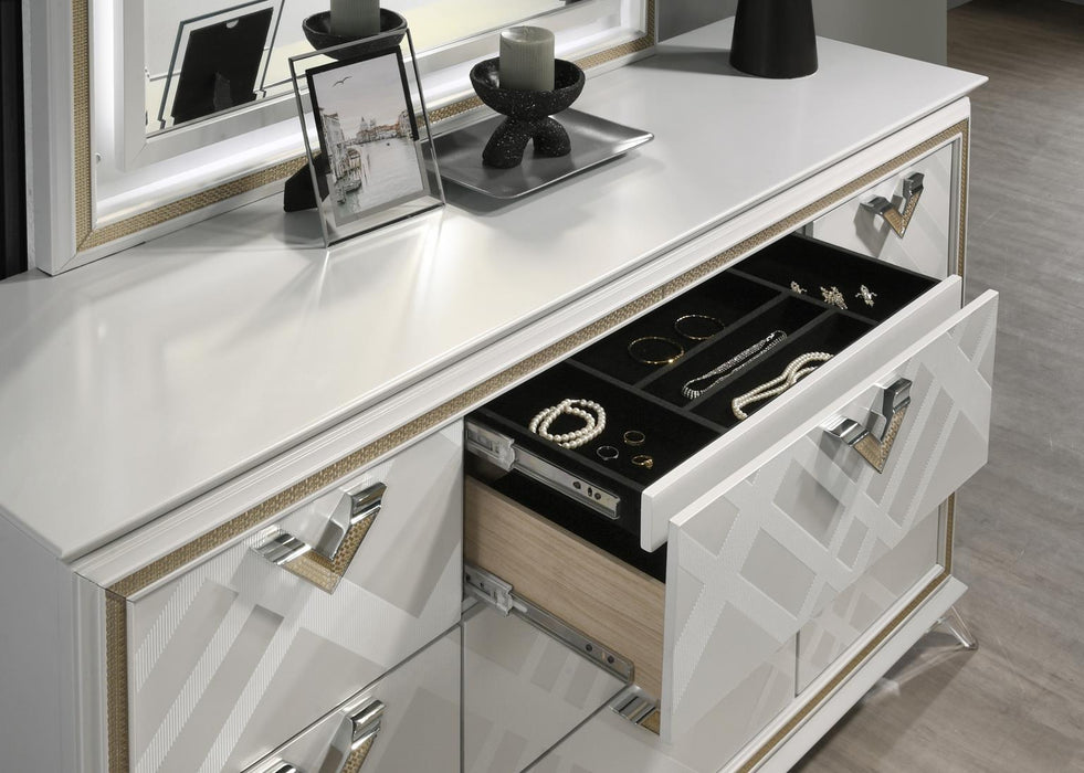 B026 - Dresser - White - alternate view 3