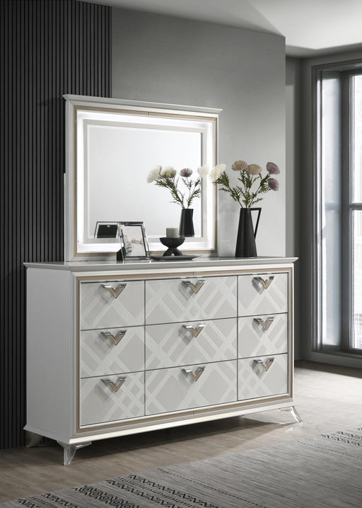 B026 - Mirror - White