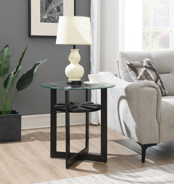T152 - Table - alternate view 2