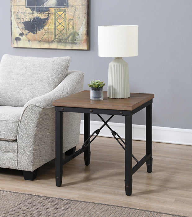 T118 - Table - alternate view 4