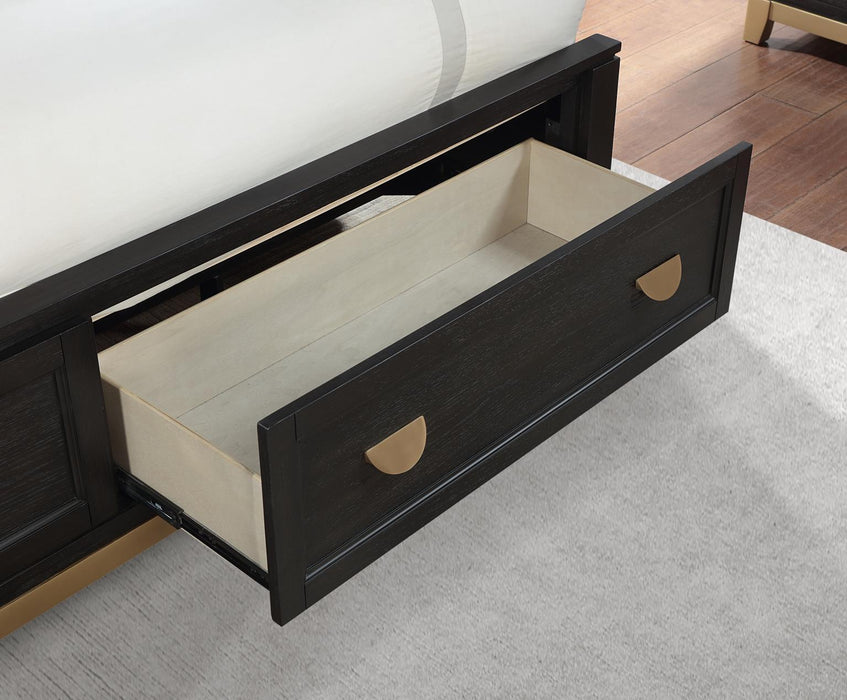 B236 - Bed - alternate view 3