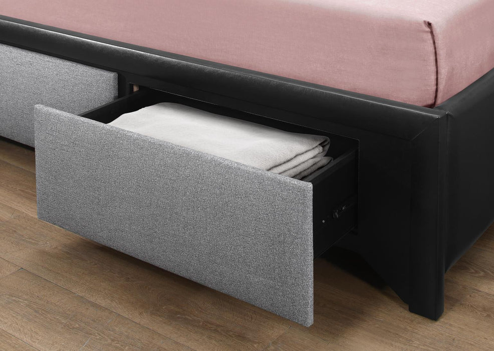 B561 - Bed - alternate view 3