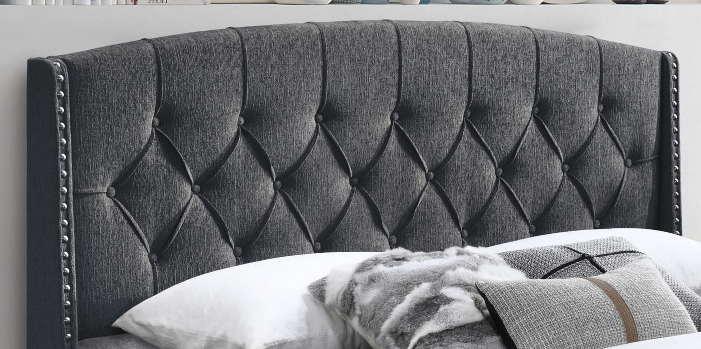 B595 - Bed - alternate view 2