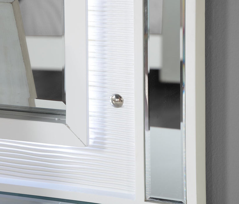 B224 - LED Mirror - Gloss - alternate view 3