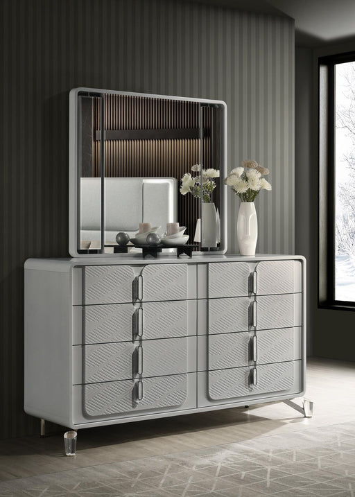 B023 - Bedroom Set - alternate view 2