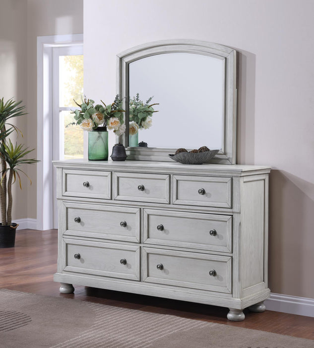 B071 - Bedroom Set - alternate view 3