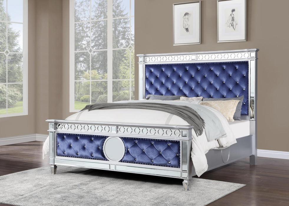B035 - Velvet Bed - alternate view 2