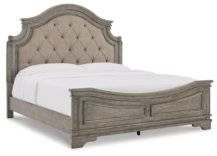 Lodenbay California King Panel Bed with Mirrored Dresser - Raleigh Outlet