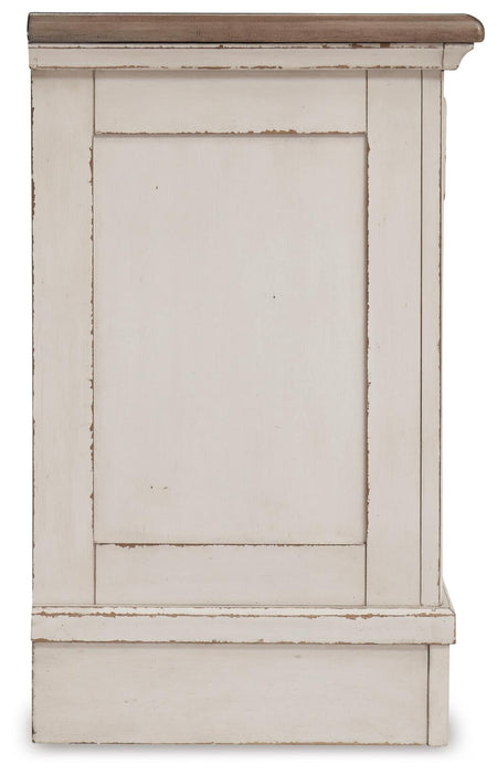 Realyn Three Drawer Night Stand - alternate view 7
