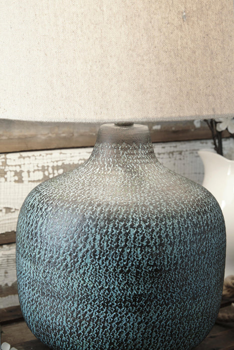 Malthace Metal Table Lamp (1/CN) - alternate view 3