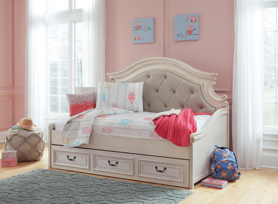 Realyn Twin Day Bed with 1 Large Storage Drawer - alternate view 4