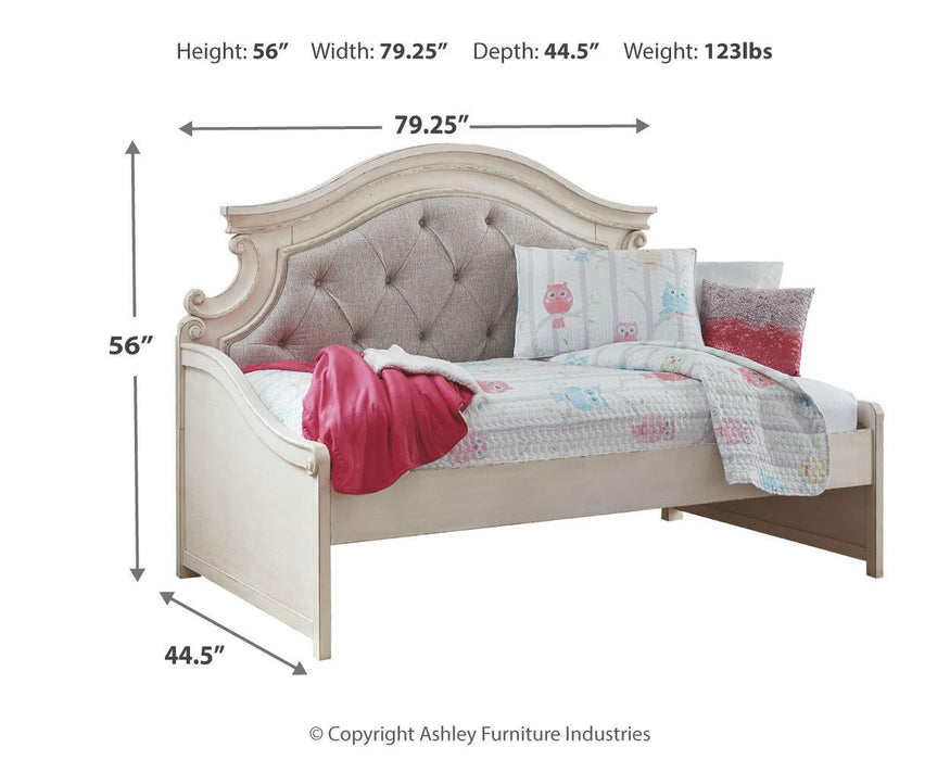 Realyn Twin Day Bed - alternate view 6