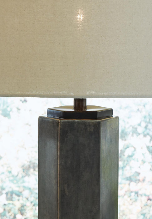 Dirkton Metal Table Lamp (1/CN) - alternate view 3