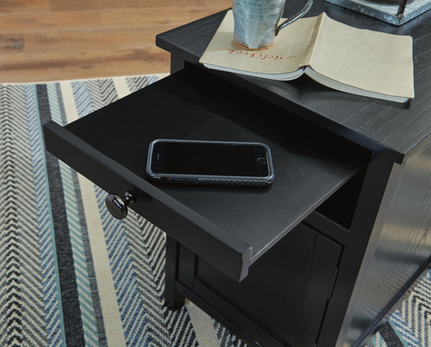 Treytown Chair Side End Table - alternate view 7