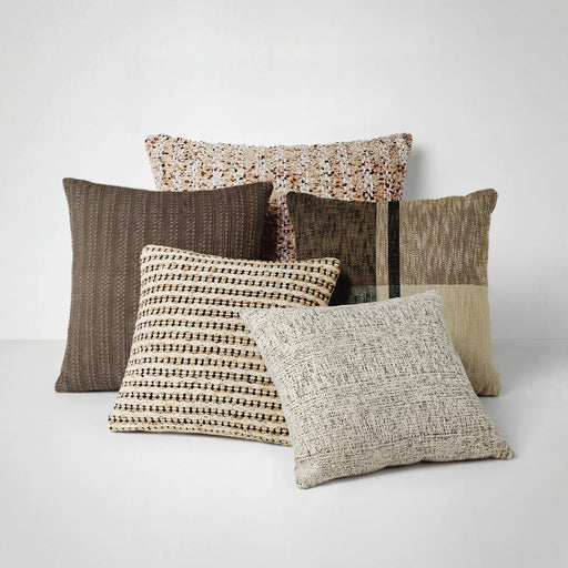 Nealington Pillow