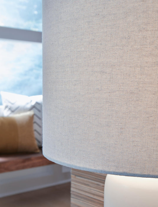 Lemrich Ceramic Table Lamp (1/CN) - alternate view 3
