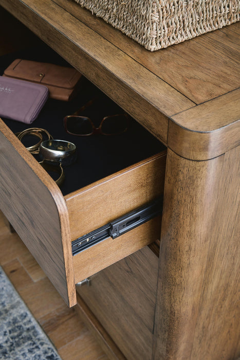Cabalynn Five Drawer Chest - alternate view 10