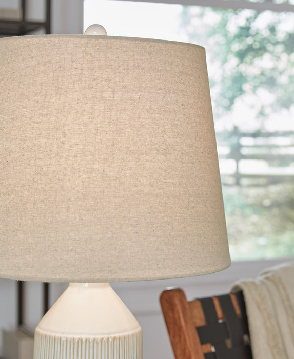 Willport Ceramic Table Lamp (2/CN) - alternate view 3