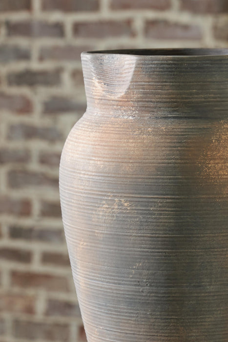 Brickmen Vase - alternate view 3