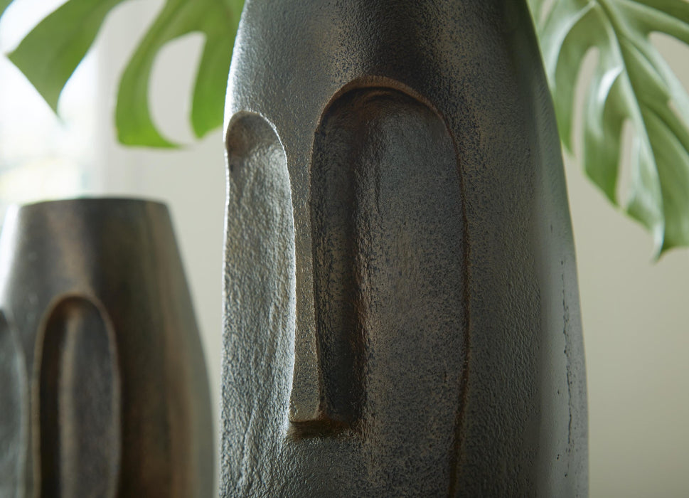 Elanman Vase - alternate view 4