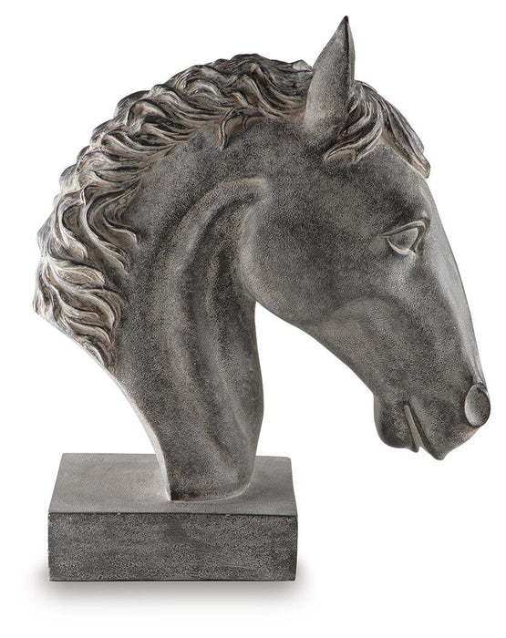 Carnlow Sculpture - alternate view 4