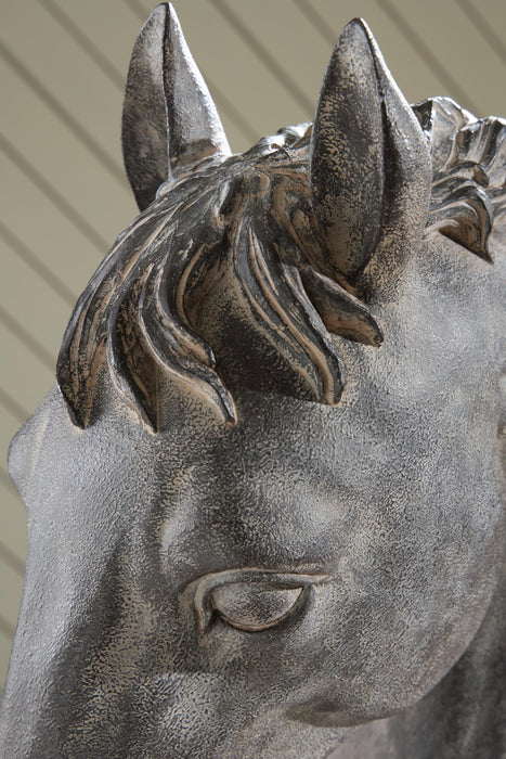 Carnlow Sculpture - alternate view 3