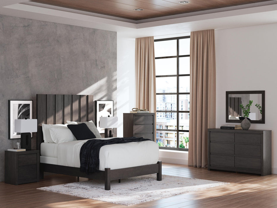 Fraluna Six Drawer Dresser - alternate view 9