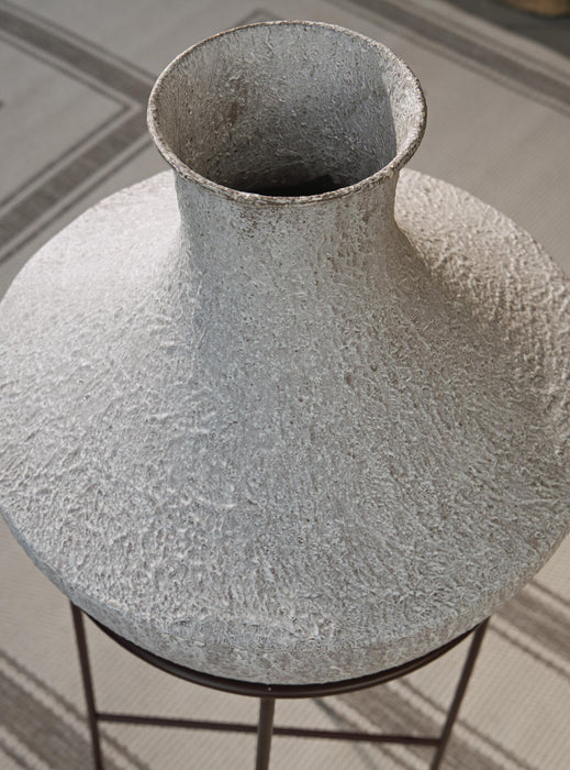 Estonbank Vase - alternate view 4