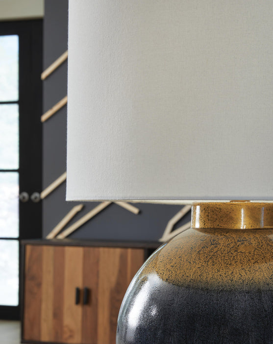 Adara Metal Table Lamp (1/CN) - alternate view 3