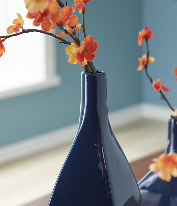 Abtinson Vase - alternate view 3