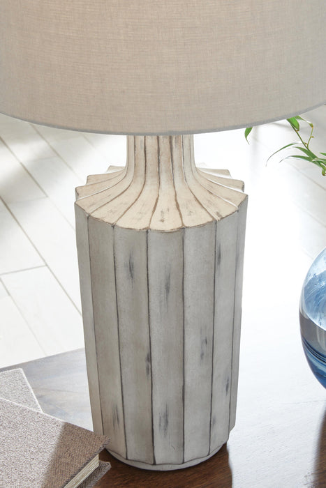 Imre Poly Table Lamp (1/CN) - alternate view 3