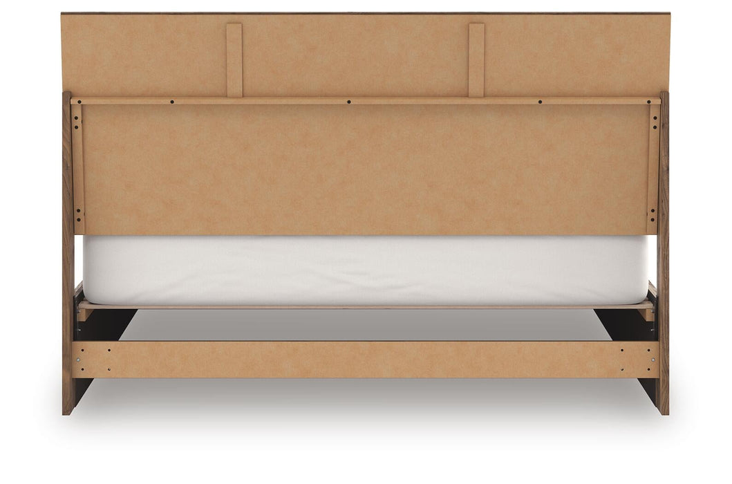 Chirason King Panel Bed - alternate view 5