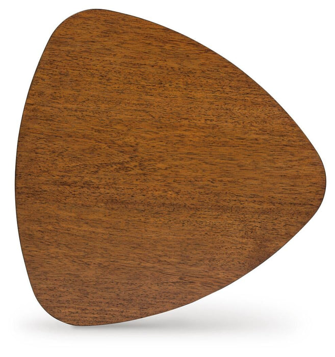 Lyncott Occasional Table Set (3/CN) - alternate view 11