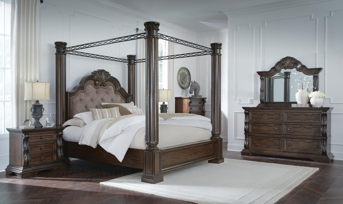 Maylee Queen Canopy Bed - alternate view 4