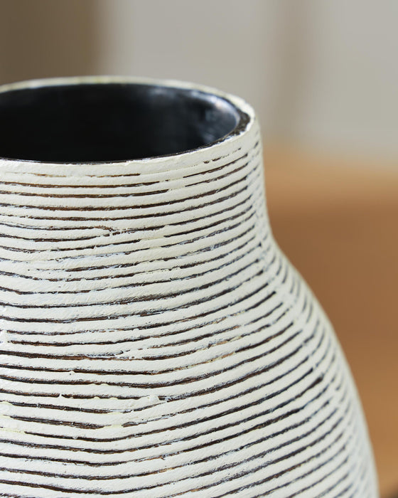 Girtha Vase - alternate view 3