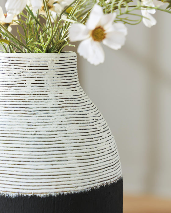 Girtha Vase - alternate view 3