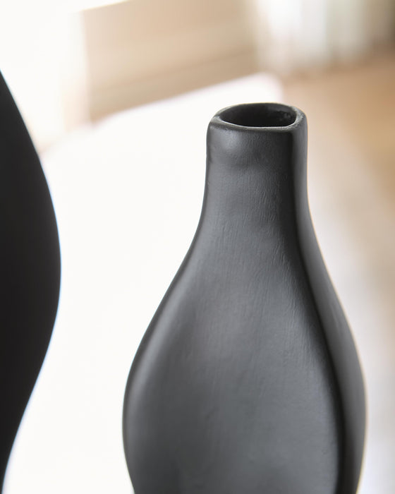 Judsen Vase - alternate view 4