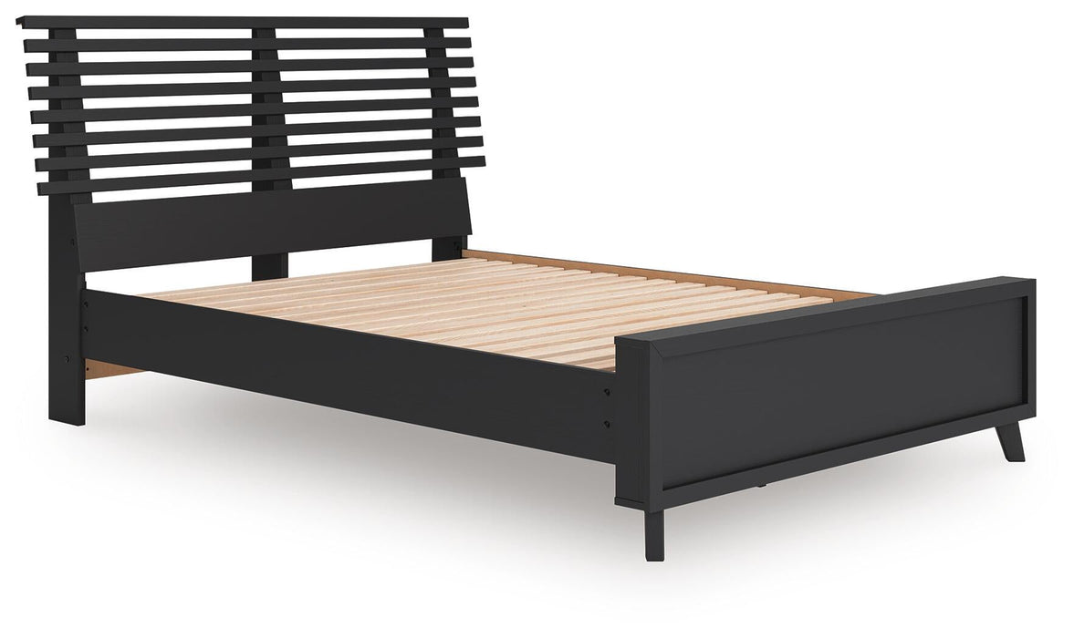 Danziar Full Slat Panel Bed - alternate view 3