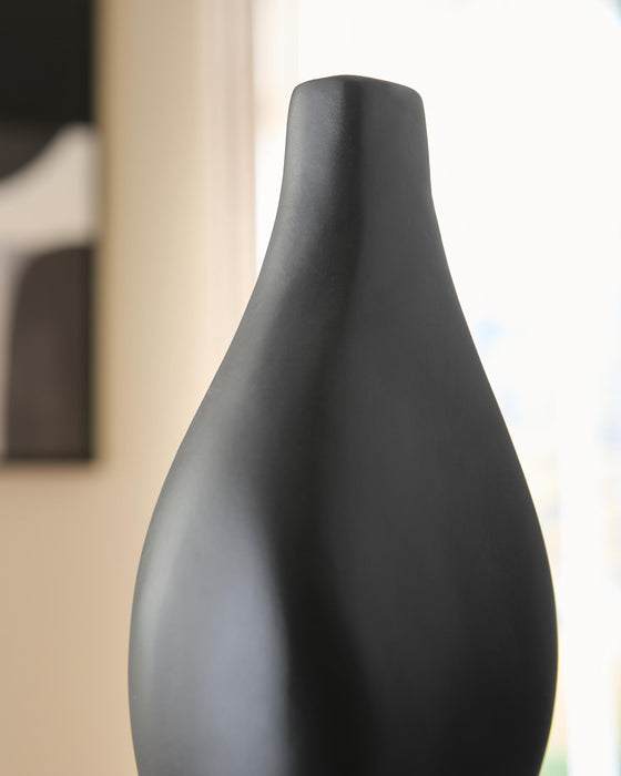 Judsen Vase - alternate view 4