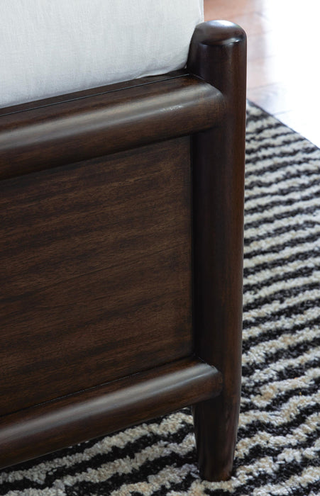 Dantenton Queen Panel Bed - alternate view 6