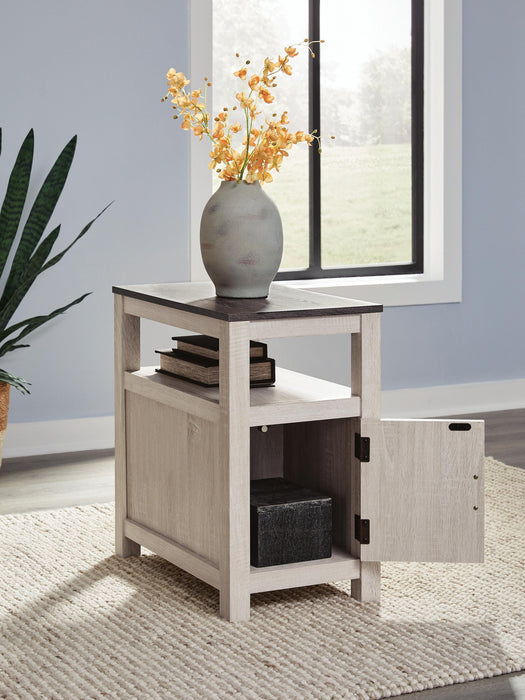 Fendenmore Chair Side End Table - alternate view 6