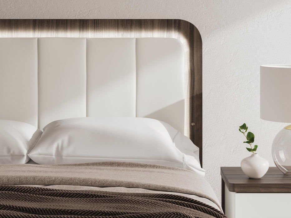 Kendanport Queen Upholstered Bed - alternate view 9