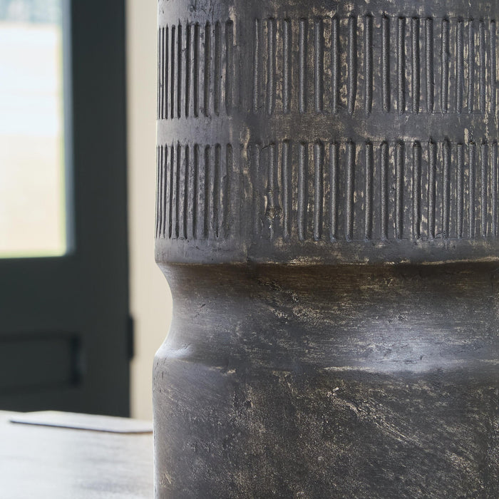 Beninworth Vase - alternate view 4
