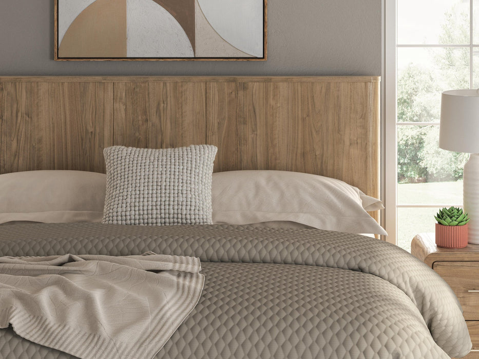 Gramburg King Panel Bed - alternate view 7