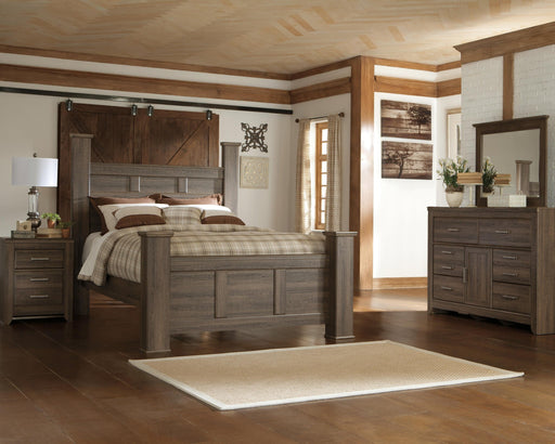 Juararo Queen Poster Bed with Mirrored Dresser - alternate view 2