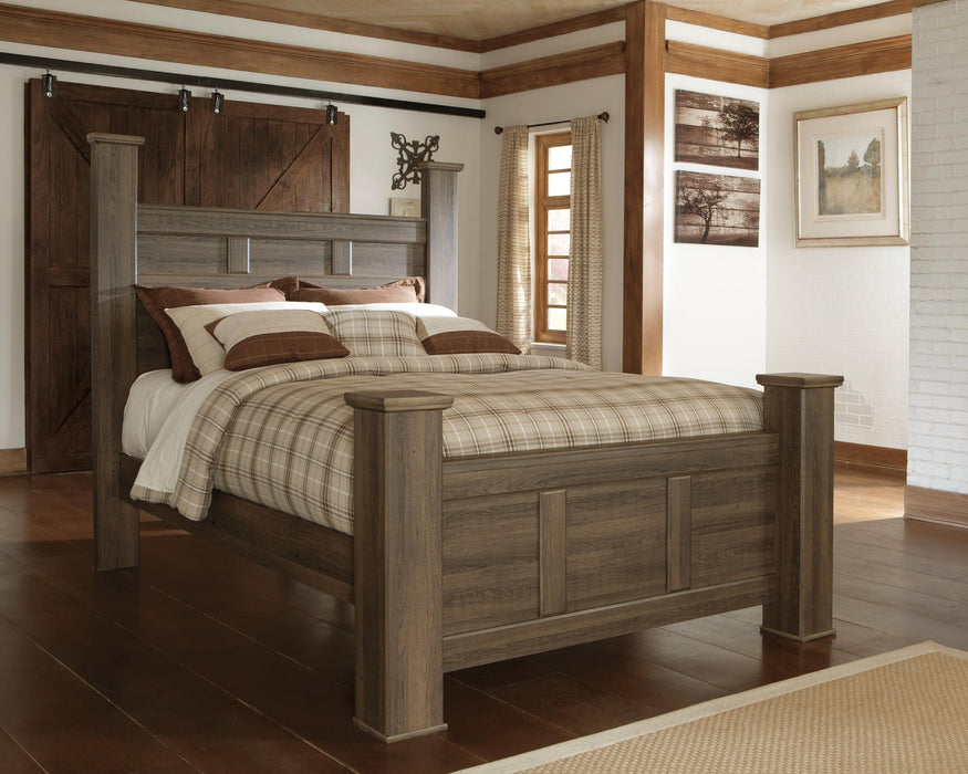Juararo Queen Poster Bed with Mirrored Dresser, Chest and Nightstand - alternate view 4
