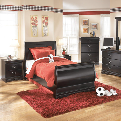 Huey Vineyard Twin Sleigh Bed with Mirrored Dresser, Chest and Nightstand - alternate view 2