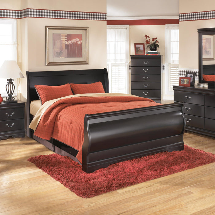 Huey Vineyard Queen Sleigh Bed with Mirrored Dresser, Chest and Nightstand - alternate view 2